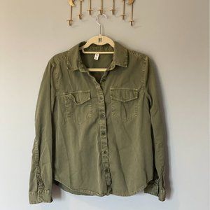 Green  Long-Sleeve Button Up